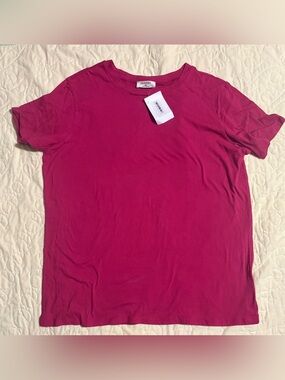 Zenana Outfitters Fuchsia Short Sleeve Crew Tee